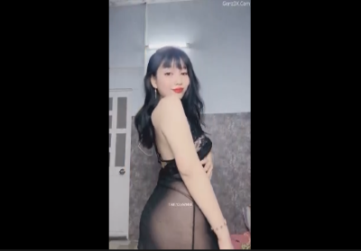 Xnhau khoe body của idol thiên ý